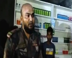 চোরাই পথে আনা ভারতীয় মোটরসাইকেলসহ বিজিবি সদস্য জনতার হাতে আটক